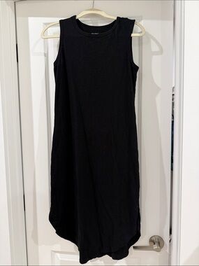 Time and Tru Black Sleeveless Midi Shift Dress